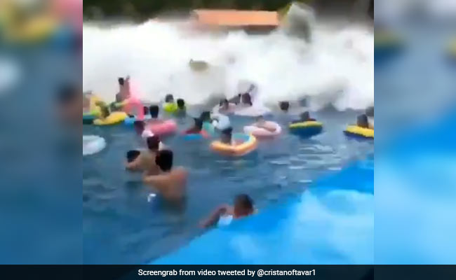 Waterpark Wave Machine In China Triggers 'Tsunami', 44 Injured