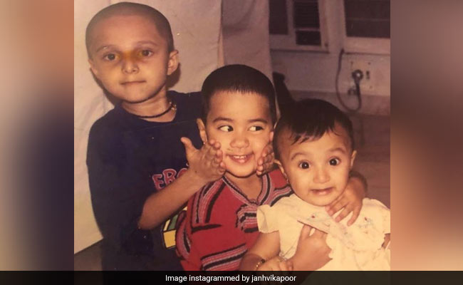 जाह्नवी कपूर ने बेस्टफ्रेंड को किया बर्थडे विश, बोलीं- मेरा वादा है मैं तुम्हें...देखें Photo