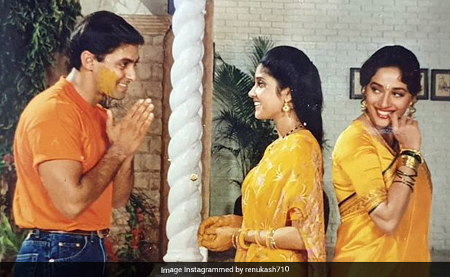 25 Years Of <i>Hum Aapke Hain Koun</i>: Madhuri Dixit And Renuka Shahane Share Tributes And BTS Pics