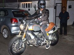 Actor Shahid Kapoor Rides To A Dinner Date On His Ducati Scrambler 1100 Special Actor Shahid Kapoor Rides To A Dinner Date On His Ducati Scrambler 1100 Special