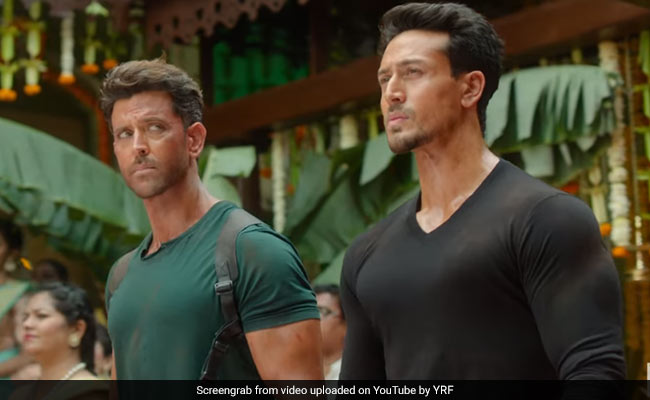 After Hrithik Roshan And Tiger Shroff's Trailer, A <I>War</I> Of Memes On Twitter