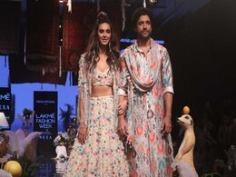 Lakme Fashion Week 2019: Showstoppers Shibani Dandekar And Farhan Akhtar Blend Love And Style Lakme Fashion Week 2019: Showstoppers Shibani Dandekar And Farhan Akhtar Blend Love And Style