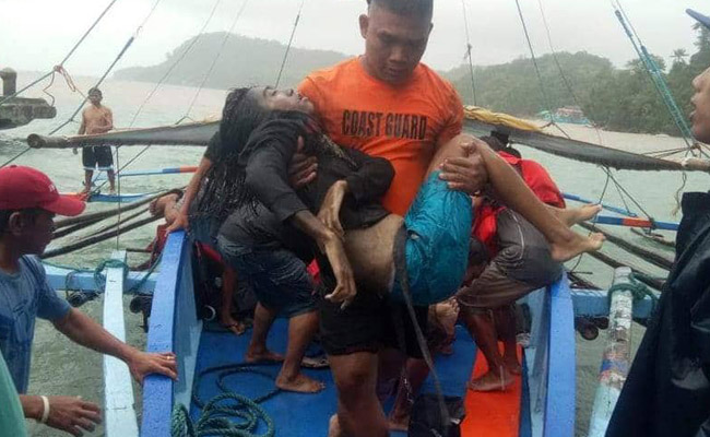 25 Dead After Three Boats Sink Off Philippines Coast