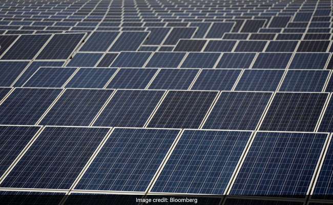 Shapoorji Pallonji Group Plans Asset Sales to Cut Rs 4,000 Crore Debt