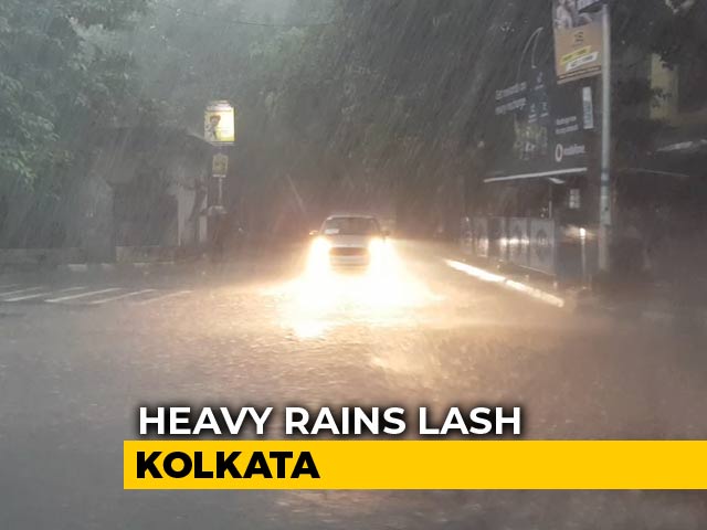 1 Dead, 15 Injured As Heavy Rain Batters Kolkata, Disrupts Flights