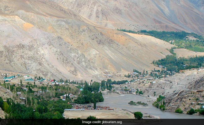 Kargil Tea Seller, Only One "Who Didn't Leave" His Town During 1999 War