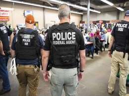 US Border Detentions Plunge In July After Mexico Deal US Border Detentions Plunge In July After Mexico Deal