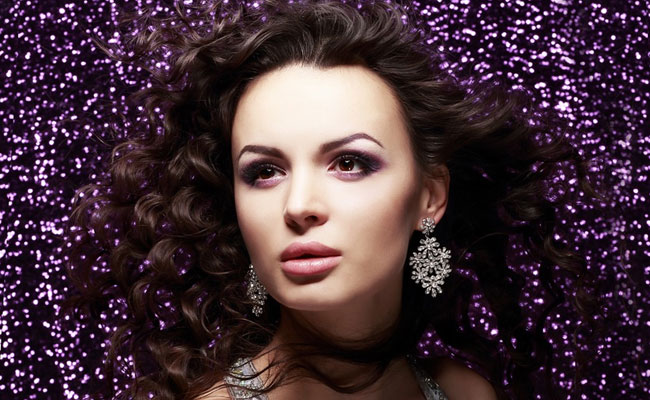 8 Stunning Earrings To Team With Your Party Dresses