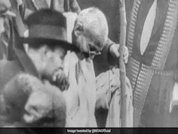 Gandhi Jayanti 2020: जानिए, महात्मा गांधी के नमक सत्याग्रह से जुड़ी कुछ खास बातें Gandhi Jayanti 2020: जानिए, महात्मा गांधी के नमक सत्याग्रह से जुड़ी कुछ खास बातें