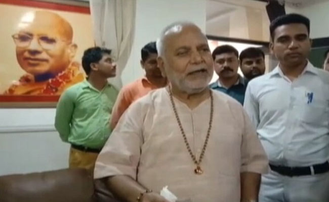 चिन्मयानंद केस : लड़की के दोस्त ने किया खुलासा, बाथरूम में वीडियो बनाकर स्वामी ने किया ब्लैकमेल