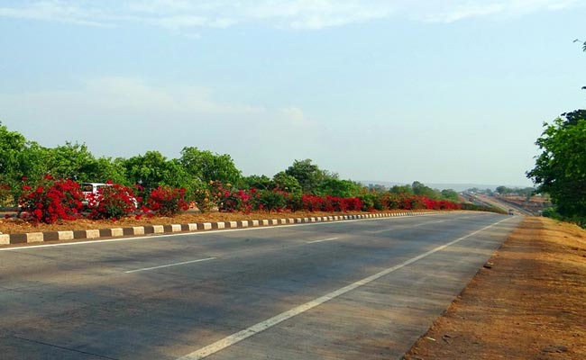 Why Spike In Accidents In Maharashtra? Minister Says "Few Straight Roads"