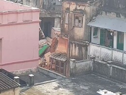 Hundreds Homeless After Digging For Kolkata Metro Tunnel Hits Water Body Hundreds Homeless After Digging For Kolkata Metro Tunnel Hits Water Body