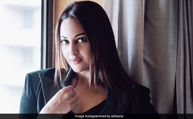 'I Love Memes': Sonakshi Sinha's Response To Those Who Trolled Her For <i>Kaun Banega Crorepati</i> Oopsie