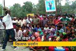 भीमराव अंबेडकर की मूर्ती तोड़े जाने के विरोध में सहारनपुर में विरोध-प्रदर्शन भीमराव अंबेडकर की मूर्ती तोड़े जाने के विरोध में सहारनपुर में विरोध-प्रदर्शन