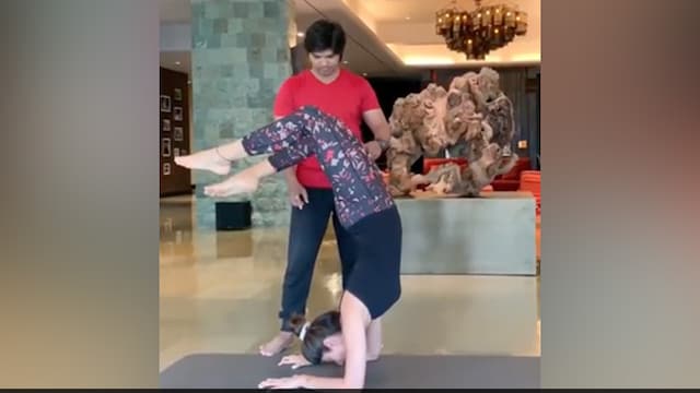 Shilpa Shetty does Vrischikasana -- which can improve pelvic stability