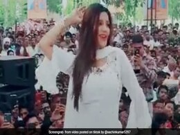 Sapna Choudhary TikTok Video: सपना चौधरी ने सफेद सूट में किया धमाकेदार डांस,  TikTok पर छाया डांसिंग क्वीन का Video Sapna Choudhary TikTok Video: सपना चौधरी ने सफेद सूट में किया धमाकेदार डांस,  TikTok पर छाया डांसिंग क्वीन का Video