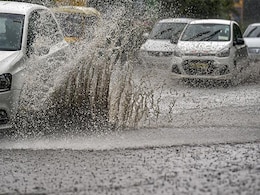 Monsoon 2019: एक महीने की देरी से लौट रहा मानसून, मौसम विभाग ने दी ये अहम जानकारी Monsoon 2019: एक महीने की देरी से लौट रहा मानसून, मौसम विभाग ने दी ये अहम जानकारी