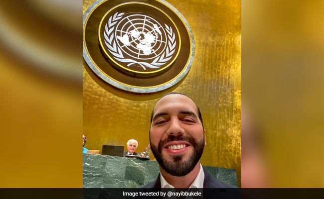 This President Pulled Out His iPhone 11 For Selfie Before Debut UN Speech