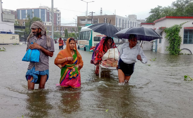 Bihar, Eastern UP Flooded After Heavy Rain, 100 Dead In 4 Days: 10 Points
