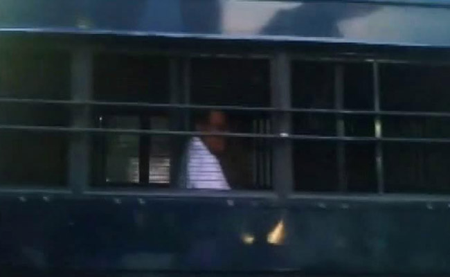 चिदंबरम कभी गृहमंत्री की कुर्सी पर बैठकर करते थे तिहाड़ का बजट पास, लेकिन अब वहीं प्लास्टिक के बर्तन के लिए...