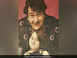 Kareena Or Karisma With Randhir Kapoor? Guess Who's 'Papa's Girl' In This Pic Kareena Or Karisma With Randhir Kapoor? Guess Who's 'Papa's Girl' In This Pic