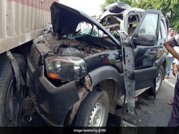 2 Killed As Former Union Minister Hansraj Ahir's Convoy Hit By Truck 2 Killed As Former Union Minister Hansraj Ahir's Convoy Hit By Truck