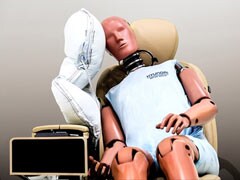 Hyundai Motor Group Develops New Centre Side Airbag