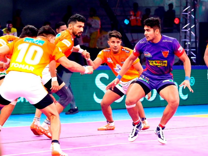 Pro Kabaddi: Puneri Paltan Knocked Out After Loss To Dabang Delhi, Haryana Steelers Beat Gujarat Fortunegiants To Qualify For Playoffs