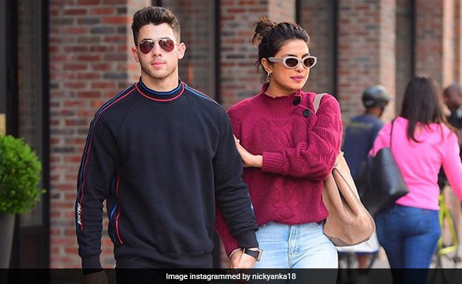 Video: प्रियंका चोपड़ा ने अपनी शादी से जुड़ा खोला ये राज, 'द स्काइ इज पिंक' के सेट पर बनाया गया था 'मैरिज रूम'