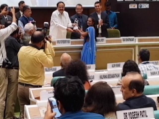 Poshan Awards: Aim To Improve The Nutritional Status Of Pregnant Women, Mothers & Children