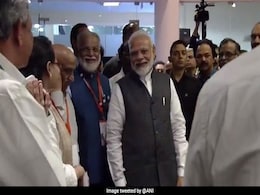 Chandrayaan 2: चंद्रयान 2 पर बॉलीवुड प्रोड्यूसर ने किया ट्वीट, प्रधानमंत्री नरेंद्र मोदी को कही यह बात Chandrayaan 2: चंद्रयान 2 पर बॉलीवुड प्रोड्यूसर ने किया ट्वीट, प्रधानमंत्री नरेंद्र मोदी को कही यह बात