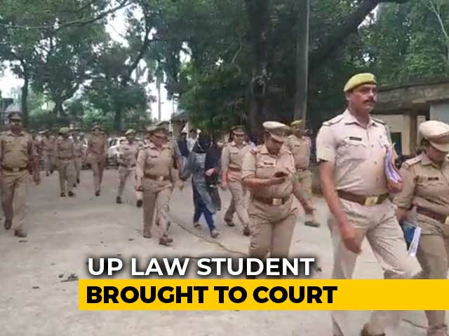 Student Who Accused Chinmayanand Of Rape Testifies In Court For 5 Hours