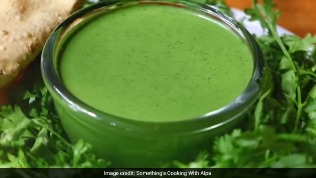 Indian Cooking Tips: Here&rsquo;s How You Can Make Restaurant-Style Dahi Green Chutney At Home