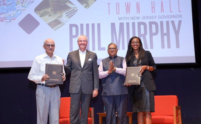 IIT-Gandhinagar Signs MoU With Four New Jersey Universities For Research Collaboration