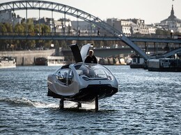 "Flying" River Taxi Tests Seine Waters In Paris "Flying" River Taxi Tests Seine Waters In Paris