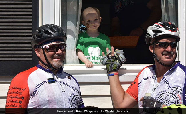 A Sick Child Couldn't Leave His House. So Strangers Came To Amuse Him