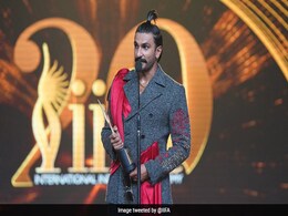 IIFA Awards 2019: आलिया भट्ट बेस्ट एक्ट्रेस तो Ranveer Singh को बेस्ट एक्टर का अवॉर्ड- देखें Winners List IIFA Awards 2019: आलिया भट्ट बेस्ट एक्ट्रेस तो Ranveer Singh को बेस्ट एक्टर का अवॉर्ड- देखें Winners List