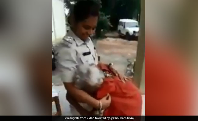 Shivraj Singh Chouhan Applauds Madhya Pradesh Cop. Watch What She Did