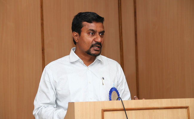 Indian Teachers More Inclined To Mentor Peers: IIT Hyderabad Study