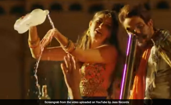 Sapna Choudhary के 'लुटेरा' सॉन्ग का YouTube पर तहलका, बार-बार देखा जा रहा Video