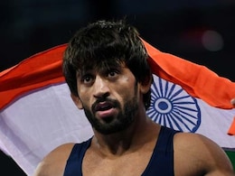 It's A Hat-Trick Of Gold Medals For India In Wrestling As Bajrang Punia, Sakshi Malik And Deepak Punia Triumph At Commonwealth Games It's A Hat-Trick Of Gold Medals For India In Wrestling As Bajrang Punia, Sakshi Malik And Deepak Punia Triumph At Commonwealth Games