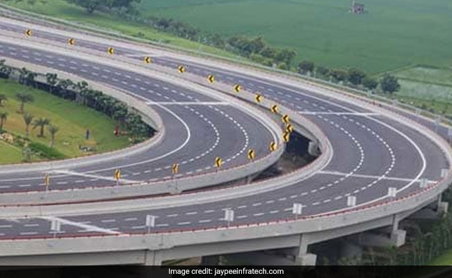 Road Deaths On UP's Yamuna Expressway In 2019 "Highest Ever": Report