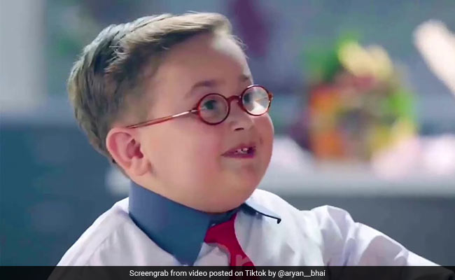 TikTok Top 5: 'पीछे देखो पीछे...' के बाद पठान बच्चे का नया वीडियो वायरल, अब किया ऐसा