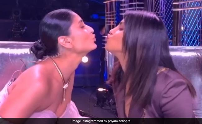 Trending: Can You Deal With Priyanka Chopra And Kareena Kapoor's 'Face-Off' Video?