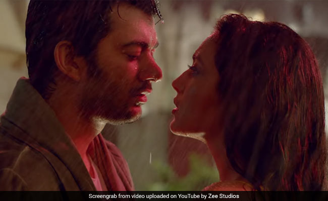<i>Pal Pal Dil Ke Paas</i> Trailer: Karan Deol And Sahher Bambba's Love Story Is Full Of Adventure