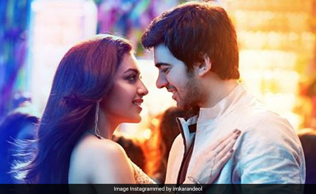 <i>Pal Pal Dil Ke Paas</i> Movie Review: Karan Deol Isn't Ready To Deliver Something Akin To A <i>Betaab</i>