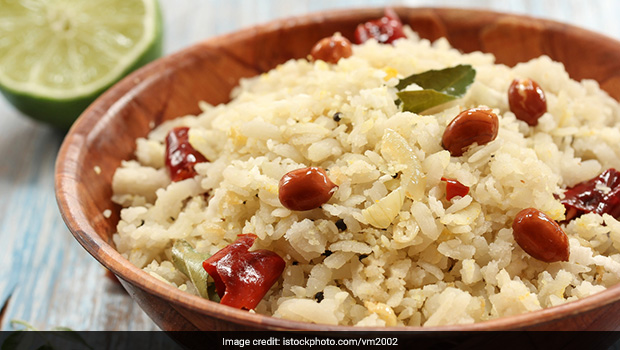 Looking For A Quick Evening Snack? Try This Crunchy Fried Poha Recipe