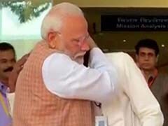 चंद्रयान-2 को लेकर NDTV से बोले ISRO प्रमुख के सिवन- 'PM ने जब गले लगाया था तो...' चंद्रयान-2 को लेकर NDTV से बोले ISRO प्रमुख के सिवन- 'PM ने जब गले लगाया था तो...'
