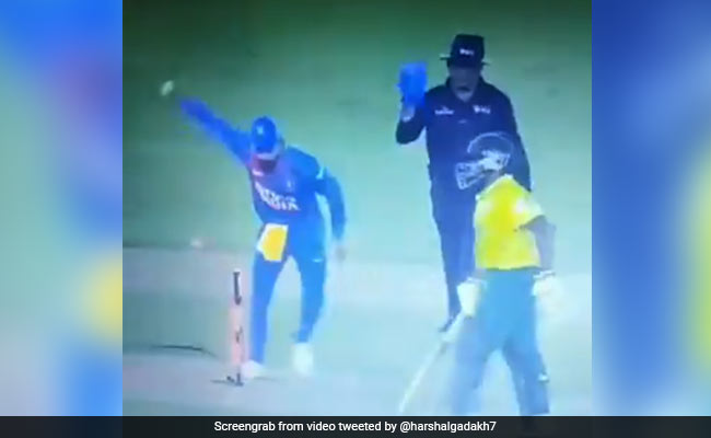 IND Vs SA: विराट कोहली को आया गुस्सा और तोड़ डाला Stump, ट्विटर पर वायरल हुआ VIDEO