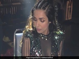 Malaika Arora के इस अंदाज ने फैन्स को बनाया दीवाना, Photos हुईं वायरल Malaika Arora के इस अंदाज ने फैन्स को बनाया दीवाना, Photos हुईं वायरल